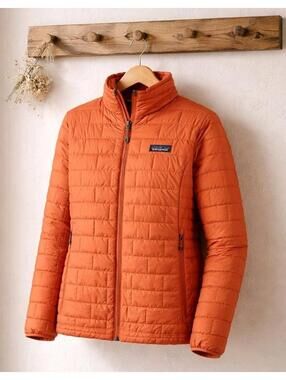 Patagonia Nano Puff Jacket Women’s Small Color : Rock Melon NWT